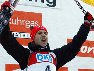 Бьорндален в прекрасном стиле выиграл спринтерскую гонку 