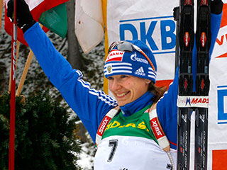 Россиянка Екатерина Юрьева заняла второе место в гонке преследования на пятом этапе Кубка мира в немецком Рупольдинге, уступив лишь хозяйке соревнований Магдалене Нойнер, которая выиграла три из трех стартов