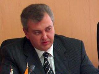 Мэр города Кисловодска Виталий Бирюков, которого ранее объявили в федеральный розыск, сам явился к следователю. Управление СКП по Ставропольскому краю возобновило предварительное следствие по возбужденному против него уголовному делу