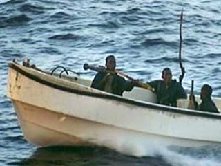 Группа вооруженных бандитов на скоростных катерах атаковала танкер у берегов Нигерии