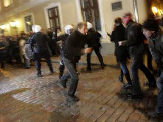 Латвийская полиция придумала, как вычислить участников массовых беспорядков и погромов, произошедших в Старой Риге 13 января