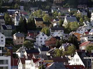В норвежском городе Тромсё злоумышленник открыл стрельбу в здании местной школы