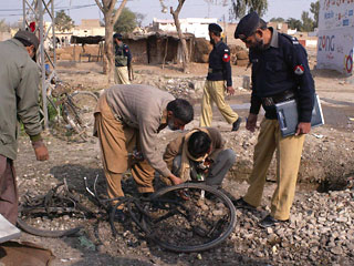 В Пакистане в результате теракта погибли пять человек, ранены 20
