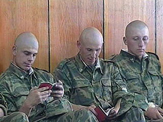 В военкоматы Сибирского военного округа в последнее время обращается значительно больше желающих поступить на контрактную службу в вооруженные силы