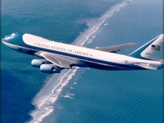 Европейская корпорация Airbus отказалась участвовать в конкурсе за право построить новый самолет для президента США
