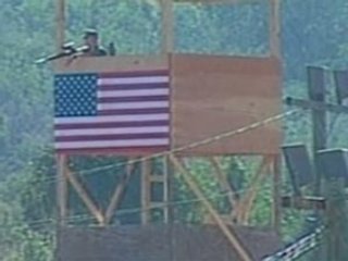 Главный судья спецтюрьмы на базе ВМС США в Гуантанамо (Куба) отказался выполнить просьбу Барака Обамы о приостановке слушаний по делу саудовца, обвиняемого в организации подрыва американского эсминца Cole в порту Аден в октябре 2000 года