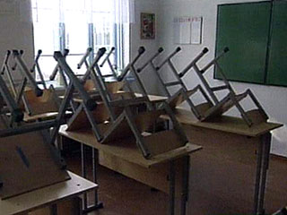 В Кузбассе из-за продолжающихся тридцатиградусных морозов в пятницу отменены занятия у школьников младших классов