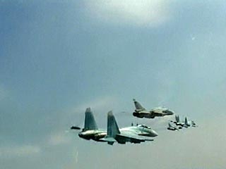 По даным этого источника, Россия хотела бы разместить в Абхазии около 20 самолетов, в том числе истребители Су-27, штурмовики Су-25 и военно-транспортные самолеты