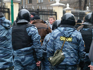 Накануне всероссийской акции протеста, намеченной на 31 января, появились сообщения о том, что власти приступили к превентивным арестам. В Тюмени задержано несколько человек - это самые известные в городе представители оппозиции, антифашисты и анархисты