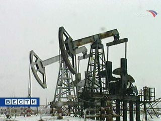 Средняя мировая цена российской нефти Urals в январе 2009 года составила $42,8 за баррель против 89,45 долларов в январе 2008 года