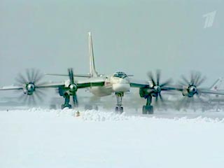 Экипажи двух стратегических бомбардировщиков Ту-95МС, известных на Западе как "Медеведи", в ночь на 4 февраля выполнили полетно-воздушное патрулирование в акваторию Норвежского моря