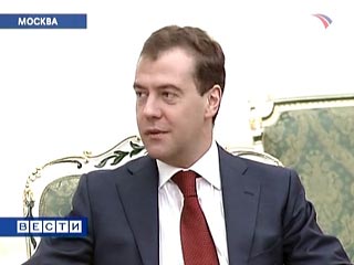 Медведеву придется исправлять ошибки Путина, подпортившего имидж России