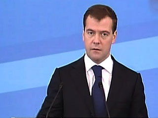 Президент РФ Дмитрий Медведев потребовал привлечь к уголовной ответственности всех виновных в гибели 23 человек в результате пожара в Доме престарелых в селе Подъельск в республике Коми