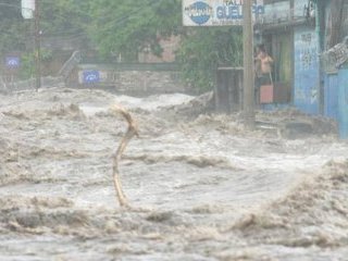 Ураганные ветры и мощные проливные дожди обрушились на Коста-Рику, Никарагуа, Панаму и Сальвадор