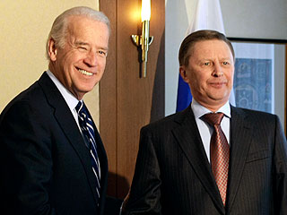 Первый вице-премьер России Сергей Иванов приветствовал обещание Соединенных Штатов "перезагрузить" отношения с Москвой как "весьма положительный" шаг