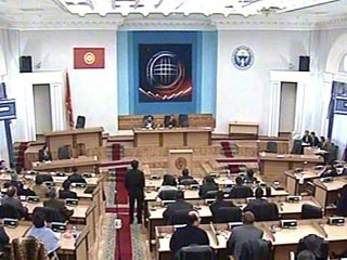 Комитет парламента Киргизии по обороне поддержал денонсацию соглашения с США о размещении на территории страны авиабазы "Манас"