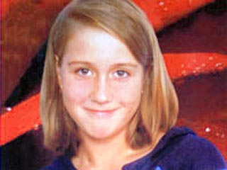 13-летняя жительница города Бор Катя Толстикова погибла от шальной пули, когда по компании подростков во дворе открыл огонь юноша, отмечавший день своего совершеннолетия