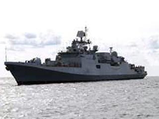 СМИ: российские военные корабли разлили 12 тонн нефти у берегов Ирландии