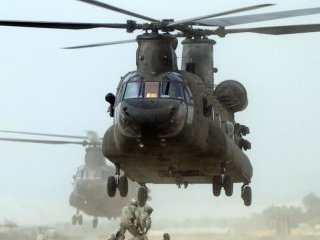 Президент США Барак Обама распорядился направить в Афганистан дополнительно 17 тысяч военнослужащих