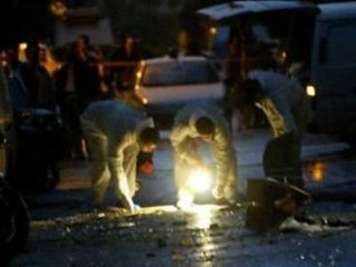 Неизвестные бросили ручную гранату в клуб иностранцев в афинском районе Эксархия