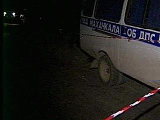 В Махачкале подорвали автобус с милиционерами, есть раненые