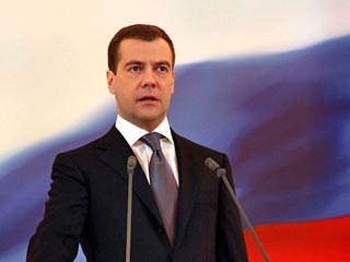 Ловко задуманная и проведенная операция "преемник", приведшая к избранию на высший пост в России Дмитрия Медведева, казалась большим успехом