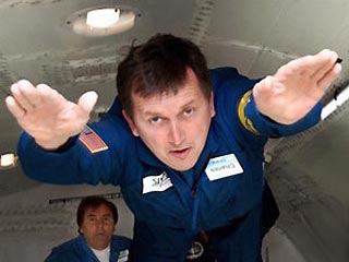 Космический турист Чарльз Симони пообещал жене, что в третий раз в космос не полетит