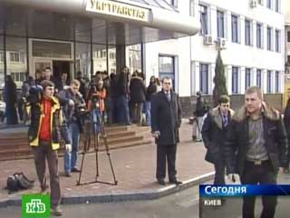 Следователи Службы безопасности Украины прибыли утром в четверг в центральный офис "Укртрансгаза" - дочерней компании Национальной акционерной компании (НАК) "Нафтогаз Украины"