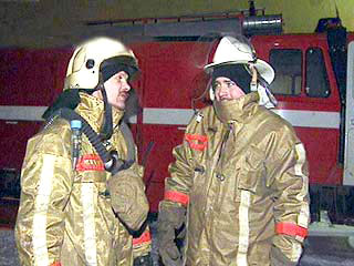 При пожаре в общежитии вблизи города Нюрба районного центра на западе Якутии пожарными было эвакуировано 45 работников компании "АЛРОСА-Нюрба"