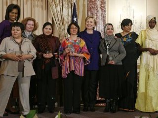 Ежегодная награда Госдепартамента США за гражданское мужество вручена восьми женщинам-иностранкам, в том числе из России и Узбекистана