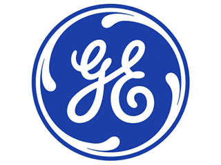 Международное рейтинговое агентство Standard & Poor's понизило долгосрочные рейтинги General Electric и его финансового подразделения General Electric Capital Corp. с наивысшего уровня "AAA" впервые с 1956 года