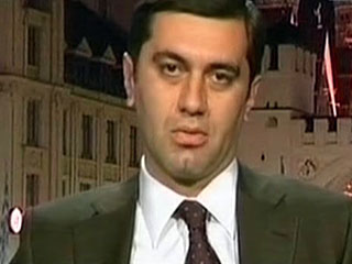 Бывший министр обороны Грузии Ираклий Окруашвили, пользующийся статусом политического беженца во Франции, намерен приехать в Тбилиси и принять активное участие в мирных акциях оппозиции