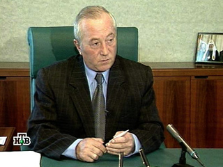 Губернатора Мурманской области области Юрия Евдокимова могут отправить в отставку из-за конфликта с правящей партией