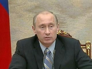 В четверг на заседании правительства премьер-министр Владимир Путин собирается совместить рассмотрение проекта изменения бюджета на 2009 год с рассмотрением новой версии антикризисной программы действий правительства