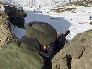 В лесном массиве южнее селения Какашура Карабудахкентского района Дагестана заблокирована крупная группа боевиков численностью 10-15 человек