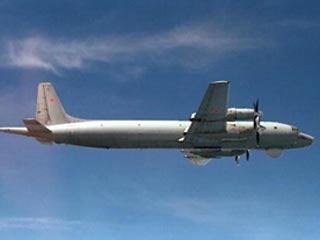 Два патрульных самолета Ил-38 пролетели над авианосцем Stennis в момент, когда он находился в международных водах Японского моря. Самолеты пролетели всего в 150 метрах над ним - ниже, чем во время всех подобных полетов за предыдущие годы