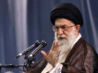 Исламская Республика поменяет "свое отношение и подходы к США, если президент Барак Обама изменит свои взгляды и позиции", заявил духовный лидер Ирана аятолла Али Хаменеи, выступивший сегодня в священном иранском городе Мешхед по случаю иранского Нового г