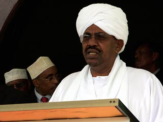 Президент Судана Омар Хасан Ахмед аль-Башир впервые выехал за границу с того момента, как Международный уголовный суд выдал ордер на его арест
