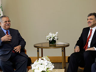 Президент Турции Абдуллах Гюль в понедельник впервые за много лет прибыл с официальным визитом в Ирак