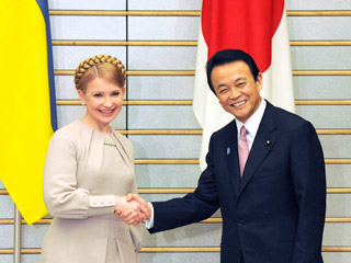 На переговорах между премьер-министром Юлией Тимошенко, главой правительства Японии Таро Асо, обсуждается вопрос о предоставлении Украине кредит в размере 5 млрд. долларов