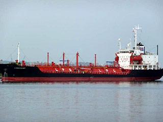 Пираты в субботу освободили германский танкер Longchamp, захваченный у берегов Африканского Рога