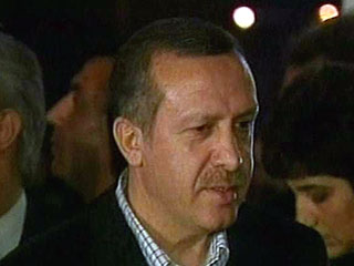 Премьер Турции Тайип Эрдоган дал понять, что его страна может наложить вето на кандидатуру главы правительства Дании Андерса Фога Расмуссена на должность нового генерального секретаря НАТО
