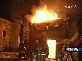 Производственное здание Московского авиационного института (МАИ) горит на севере Москвы недалеко от станции метро Сокол