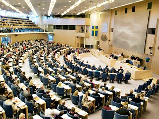 Парламент Швеции 1 апреля разрешил однополые браки