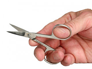 27-летний Лин Кон одолжил у своего друга ножницы, чтобы воспользоваться ими в качестве зубочистки