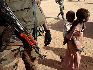 В Дарфуре похищены сотрудники французской гуманитарной организации 