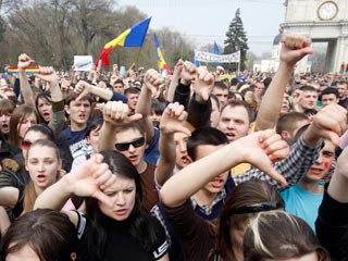 Переговоры молдавской оппозиции и представителей властей республики о прекращении акции протеста и пересчете голосов, отданных в ходе парламентских выборов провалились
