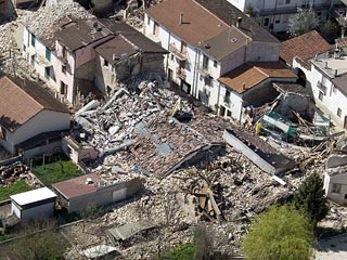 Новое сильное землетрясение произошло вечером во вторник в центральной Италии