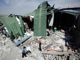 На Филиппинах взорвался и обрушился завод - минимум 12 погибших
