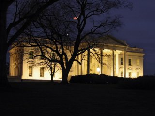 Администрация Обамы не располагает информацией о попытках умышленно вызвать сбои на линиях электропередачи с помощью компьютерных программ-вирусов